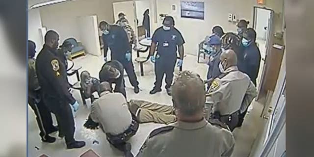 Video Virginia deputies dogpile on top of Irvo Otieno shortly before his death.