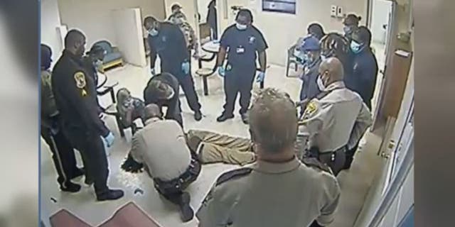 Video Virginia deputies dogpile on top of Irvo Otieno shortly before his death.