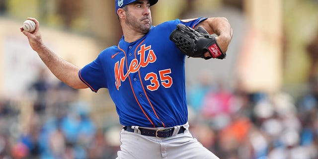 Justin Verlander of the New York Mets delivers a pitch against the Miami Marlins in the first inning at Roger Dean Stadium on March 4, 2023, in Jupiter, Florida.