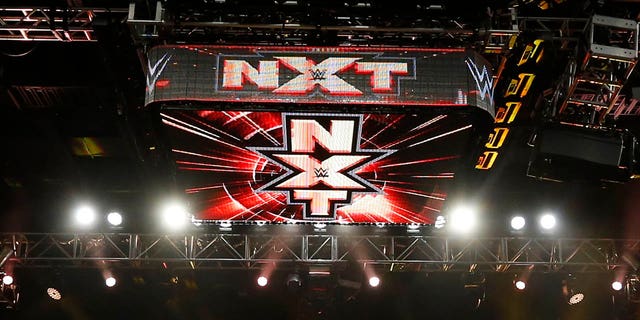 El logotipo de WWE NXT en 2016. 
