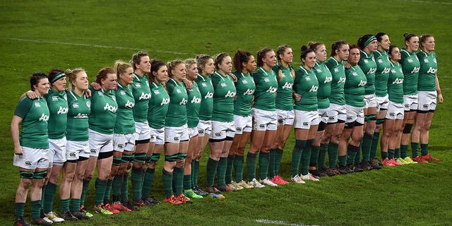 The Ireland team looks on before the women's Six Nations rugby union match between France and Ireland at the Ernest Wallon Stadium in Toulouse, southern France, February 3, 2018. 