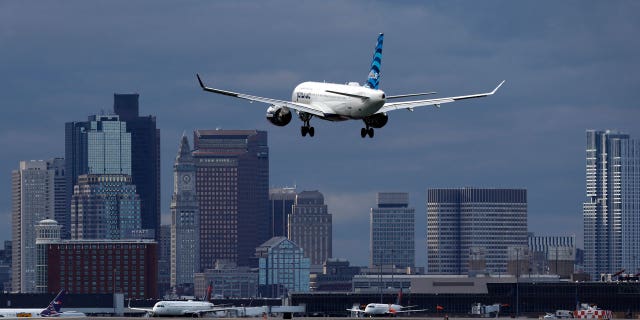Federal investigators are examining the causes of recent close calls between airliners and other safety issues.