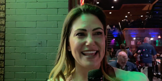 Aimee from New Braunfells Texas praises Joe Rogan's new cancel-proof comedy club in Austin, Texas.