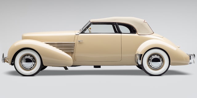The Cord has won many awards at car shows.