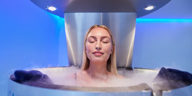 Cold therapy, or cryotherapy, is one of the most popular biohacking strategies.  Athletes have long used it to reduce inflammation and relieve muscle soreness after training sessions. 