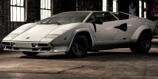 The Countach LP500S was stored for more than 20 years.