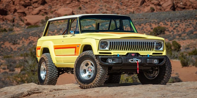 The 1978 Jeep Cherokee 4xe Concept is built on a plug-in hybrid chassis.