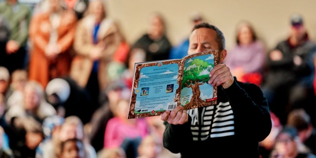 Kirk Cameron has been holding book-reading events at a number of public libraries across America over the past few weeks and months. His tour is continuing through March and April 2023.