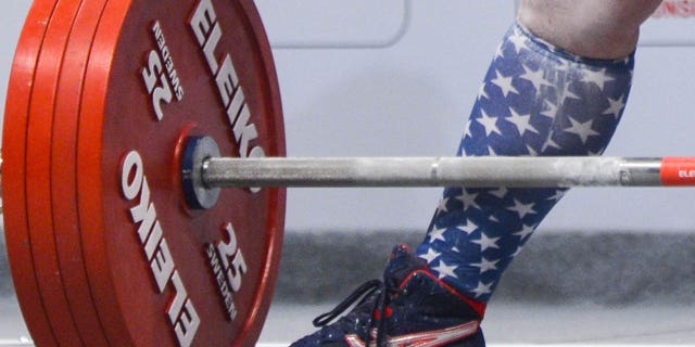 USA Powerlifting must allow transgender people to compete in female competitions.