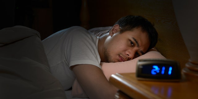 Men who reported getting six or fewer hours of sleep per night in the days before and after getting vaccinated showed a significant reduction in antibody response, a new study has found.