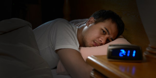 Men who reported getting six or fewer hours of sleep per night in the days before and after getting vaccinated showed a significant reduction in antibody response, a new study has found.