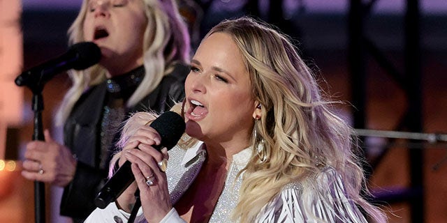 Làm Thế Nào Miranda Lambert, Kid Rock đang Truyền Cảm Hứng Cho Các Ca ...