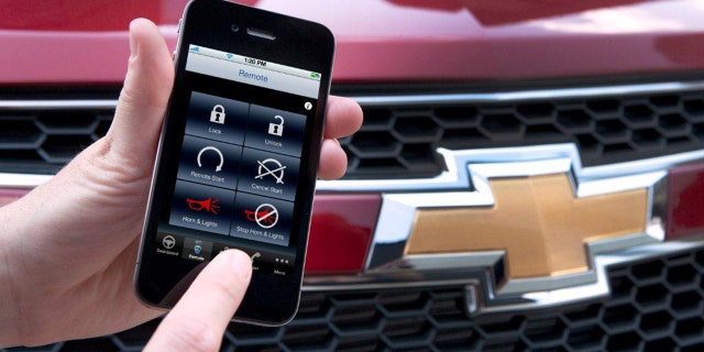 OnStar Remote Access menawarkan beberapa fungsi melalui aplikasi smartphone.
