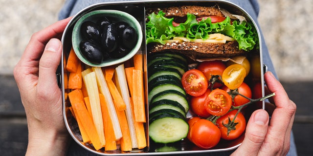 Instead of buying lunch throughout the week, try saving money and reducing your calorie intake by packing a lunch.