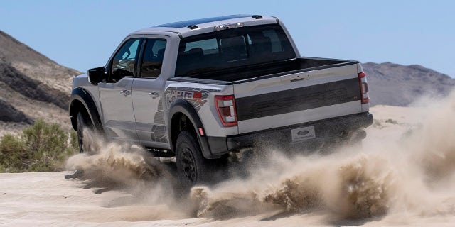 The Raptor R was designed for high speed driving.