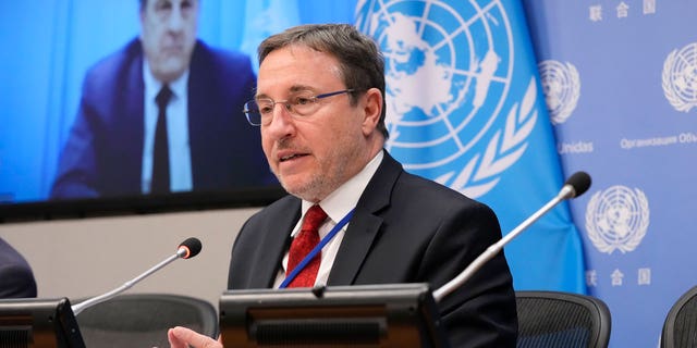 Achim Steiner announced the United Nations and Euronav's collaboration to purchase a stranded oil tanker off the Yemeni coast.