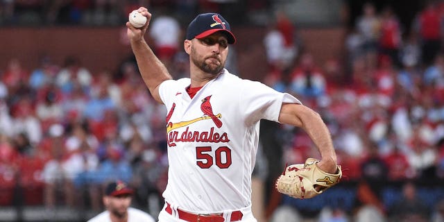 Adam Wainwright #50 of the St. Louis Cardinals pitches against the Atlanta Braves in the first inning at Busch Stadium on August 28, 2022 in St Louis, Missouri.