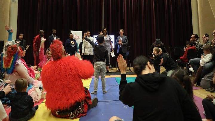 CHILD-AT-NYC-DRAG-STORY-HOUR.jpg