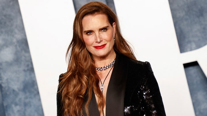 Brooke Shields on confidence, body contouring and motherhood