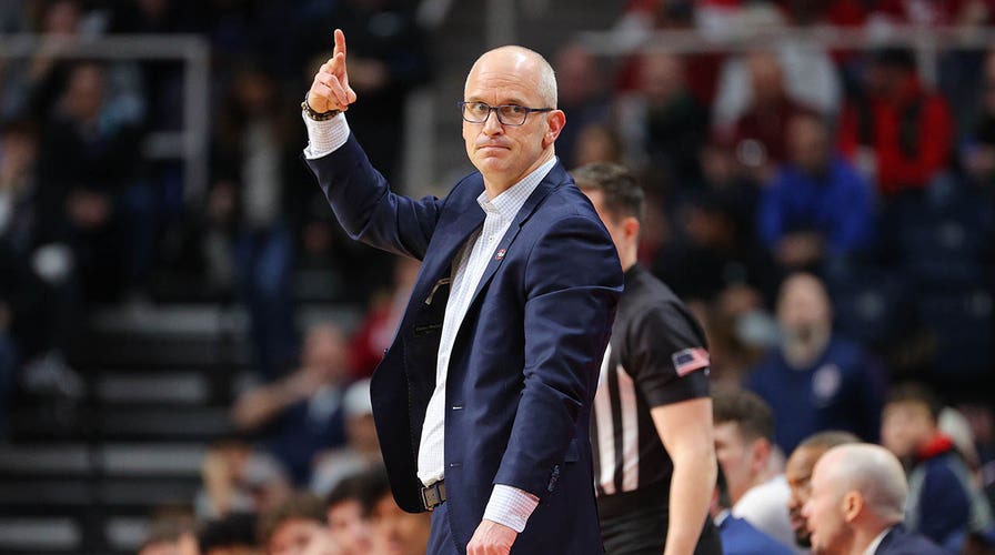 Superstitious UConn head coach sports same gameday outfit