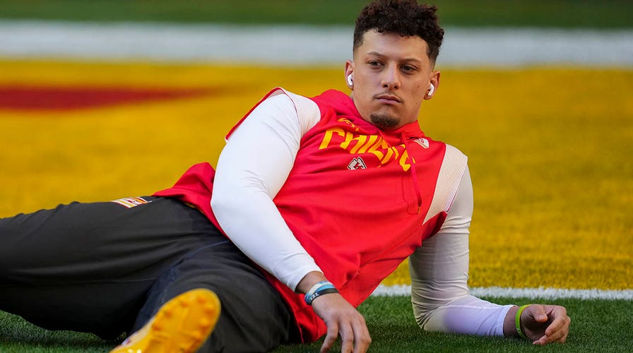 Patrick mahomes hot sale military jersey