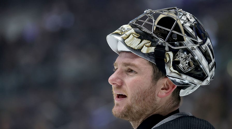 Hello, Goodbye: Blue Jackets trade Quick to Golden Knights one day after  acquiring goalie