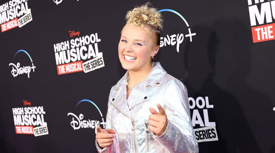 Who is Jojo Siwa and why is she in the news right now?