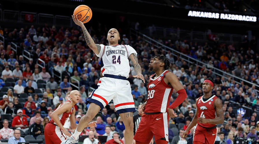 UConn coasts to Elite 8 with dominant win over Arkansas Fox News