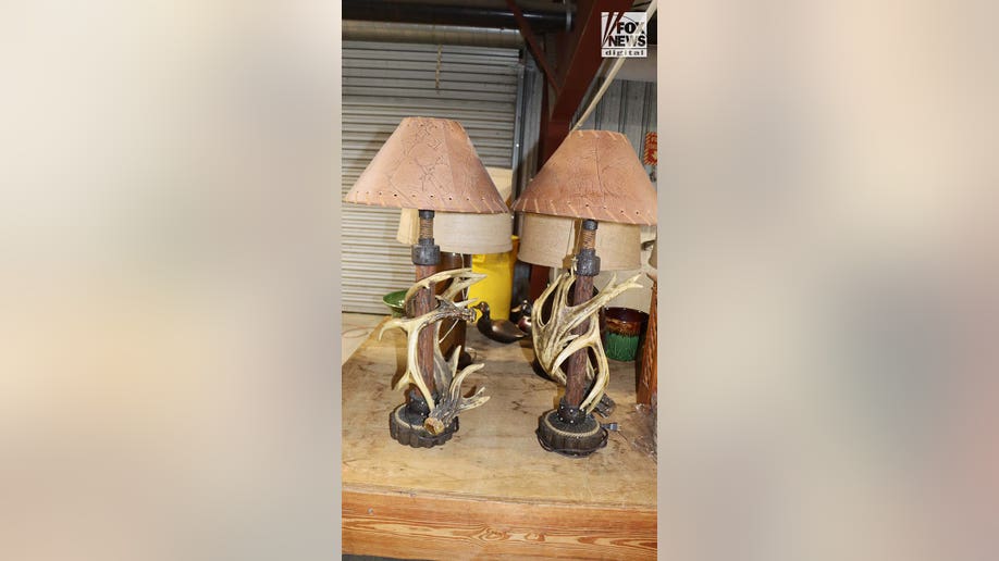 MURDAUGH RUSTIC lamps