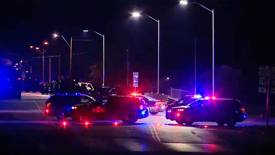 Kansas City Shooting: Three Police Officers Injured, Hours-long ...