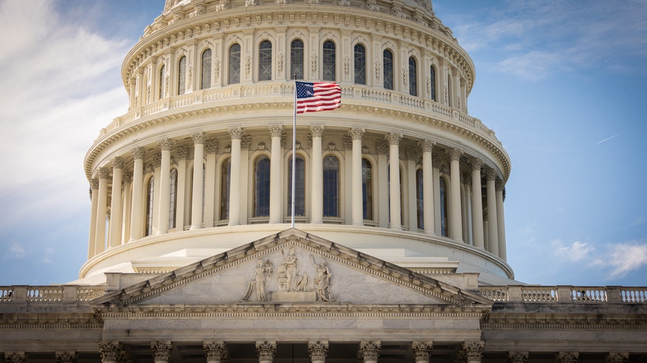 Criminals who crashed stolen car into Capitol barricade captured, had automatic-capable gun: police