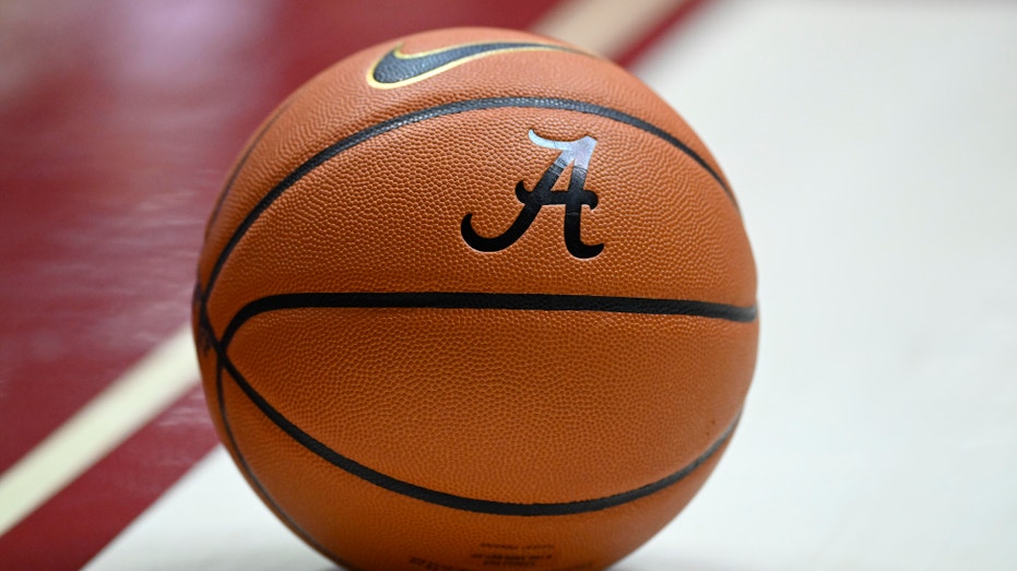 Alabama basketball staff member admits to being at deadly shooting, clears player's name amid NY Times lawsuit