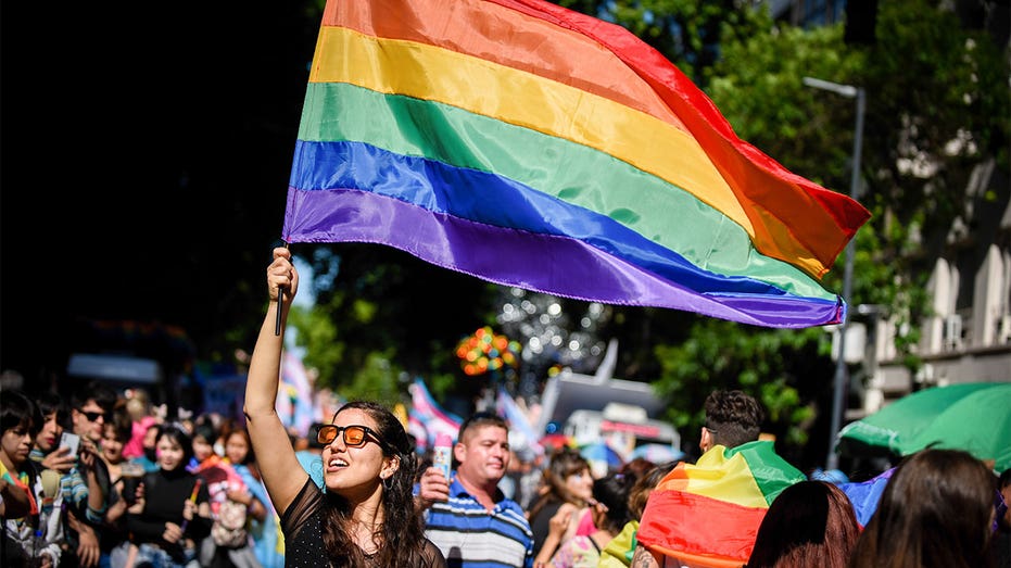 Gallup: LGBTQ+ identification in US rises to 7.6% — 1 in 5 of Gen-Z