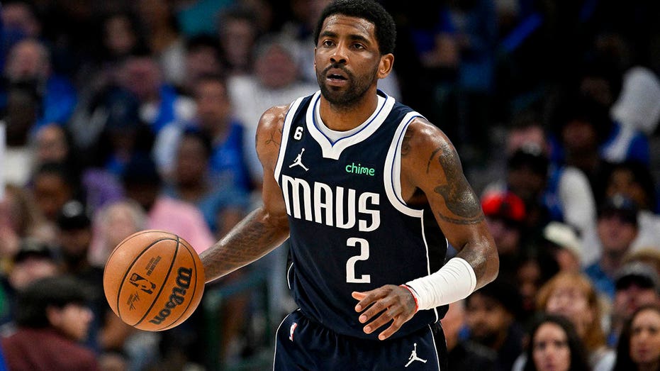 Kyrie's new shoe deal with Chinese company appears near following Nike  breakup | Fox News