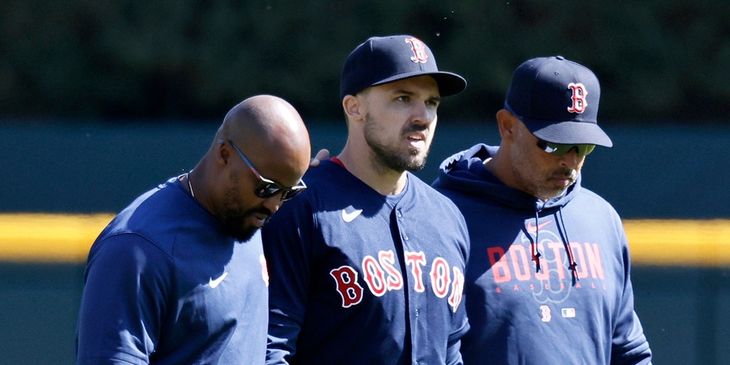 Red Sox's hottest hitter Adam Duvall suffers broken wrist after diving play  goes awry