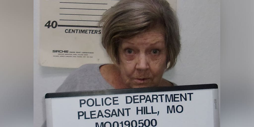 'I didn't mean to scare you,' repeat elderly bank heist suspect writes on note - Vimarsana News