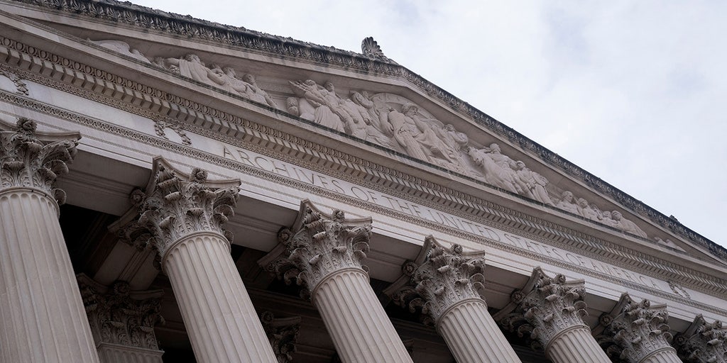 Filing seeks to force National Archives to tap DOJ to recover lost Secret Service, DHS texts around Jan. 6 - Vimarsana News