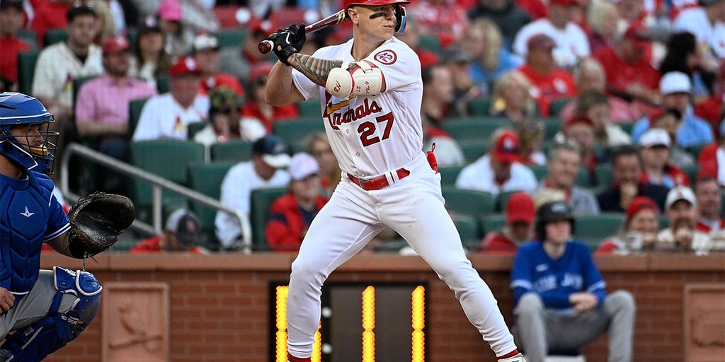 Tyler O'Neill ranges over to claim center field. Real race is just  starting: Cardinals Extra