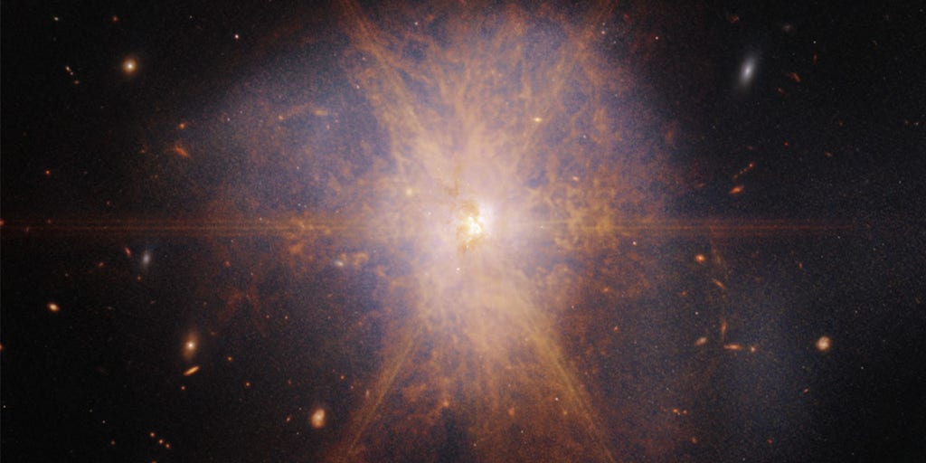 NASA's James Webb Space Telescope captures spectacular image of ultra-bright merging galaxies - Vimarsana News