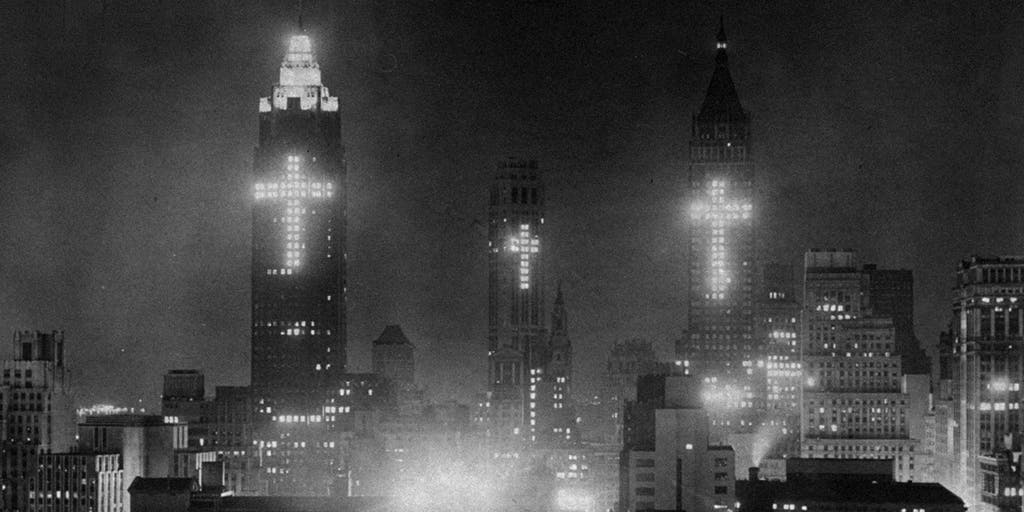 Giant Christian crosses once lit up the New York City skyline, symbolizing a faithful nation - Vimarsana News