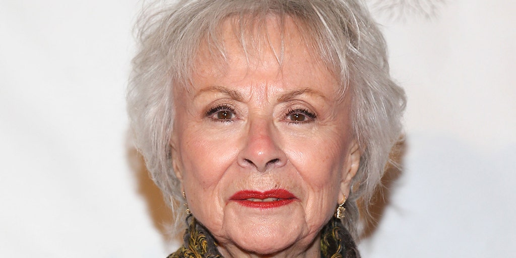 Carol Locatell, 'Friday the 13th Part V: A New Beginning' actress, dead at 82 - Vimarsana News