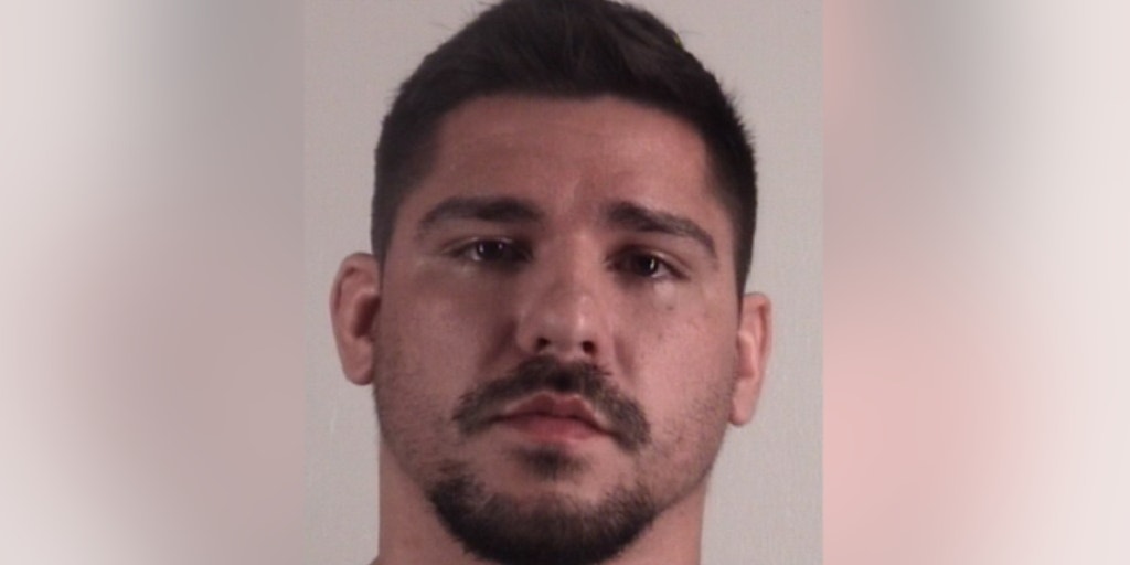 Texas high school coach arrested for relationship with 16-year-old student: police - Vimarsana News