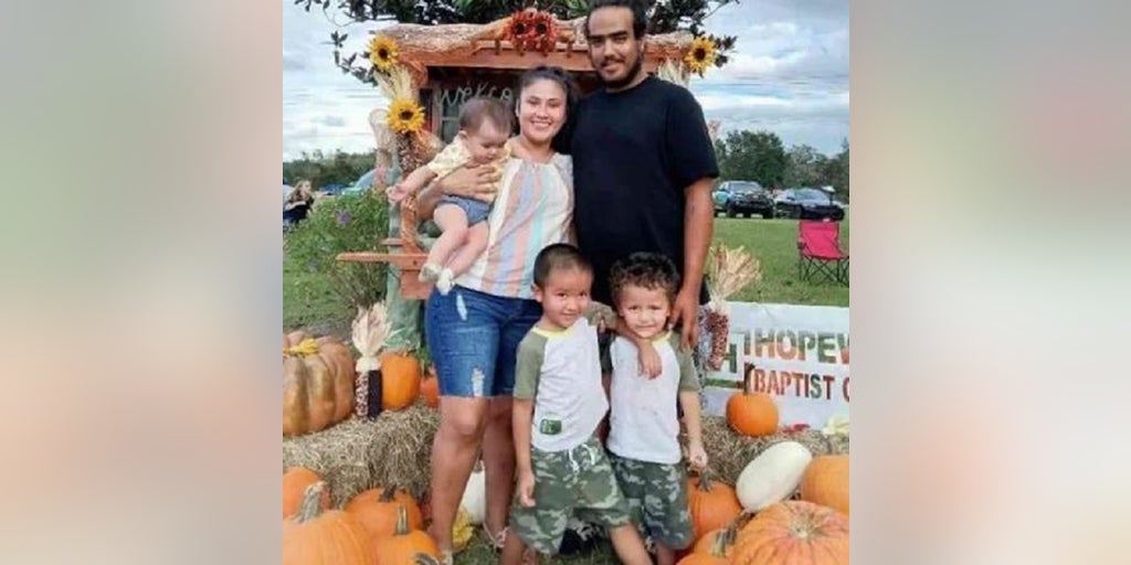 Florida house fire kills father, young children; mother, son survive - Vimarsana News