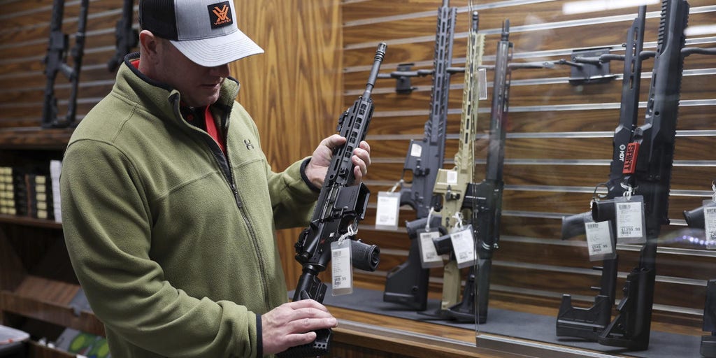 Federal judge declines to block Illinois gun law, calls 'assault' rifles 'particularly dangerous' - Vimarsana News