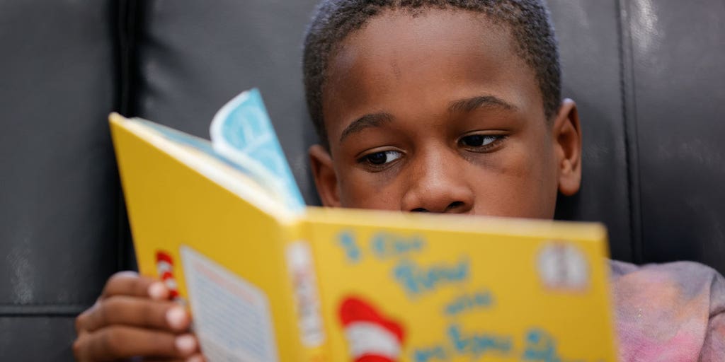 US schools race to catch up on reading after COVID stalls academic progress - Vimarsana News