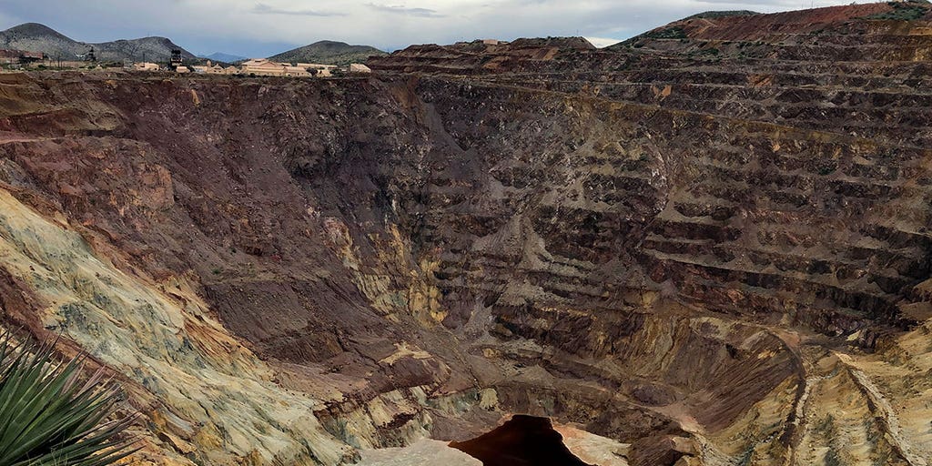 Democratic senator in Nevada plans to introduce mining waste bill, could dampen Biden's clean energy agenda - Vimarsana News