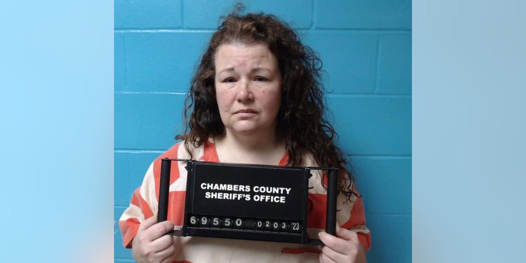 Texas woman Sarah Hartsfield accused of killing 5th husband with insulin - Vimarsana News