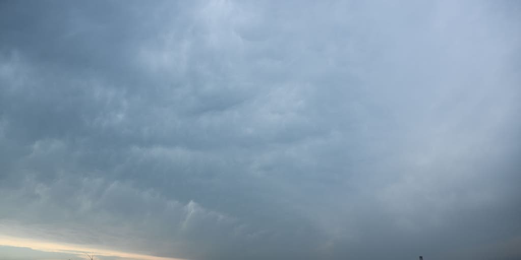 Severe weather across Texas threatens millions with possible tornadoes, damaging winds - Vimarsana News
