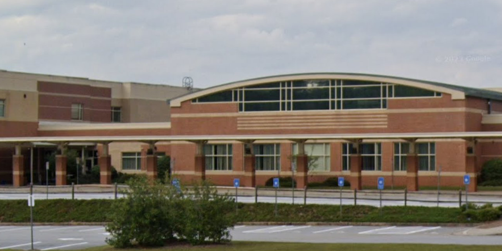 Georgia middle school student caught with marijuana, gun in backpack - Vimarsana News