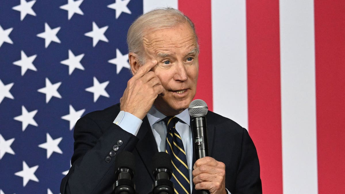 Biden's Habit Of Snapping At Reporters Continues After Hitting 'dumb ...